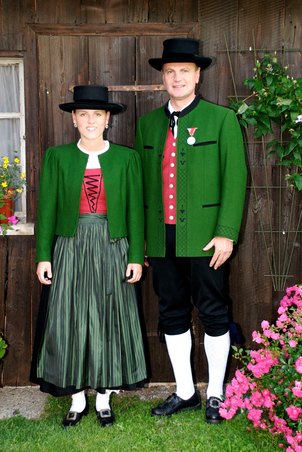 Tracht-900x600.jpg